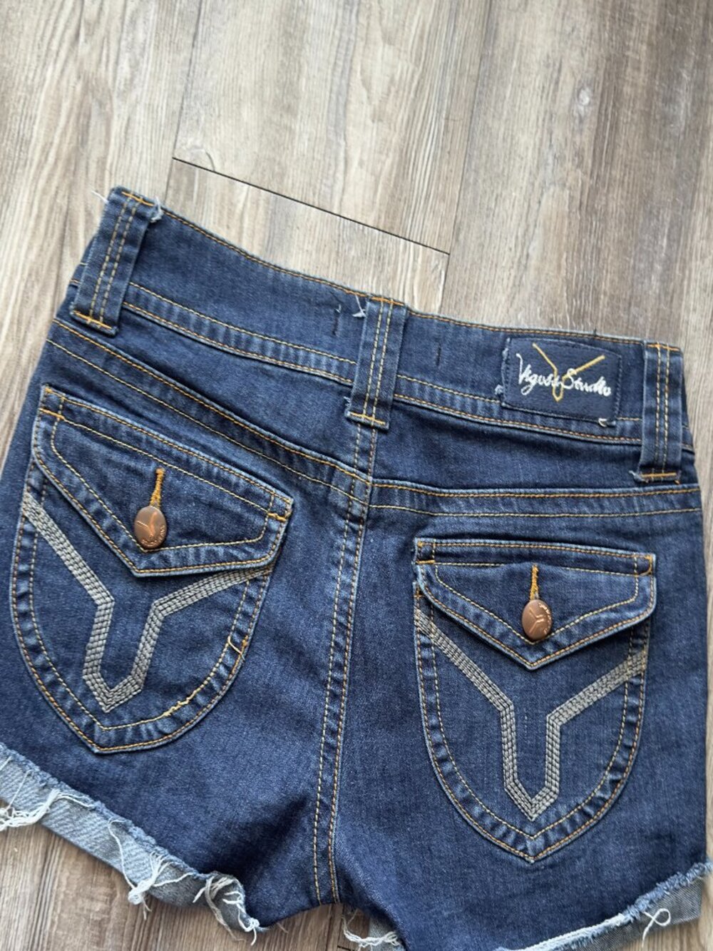 Vigoss Studio Dark Wash Denim Shorts Size 28
